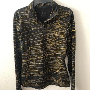 Women’s XS Nike 1/2 Zip Running Top